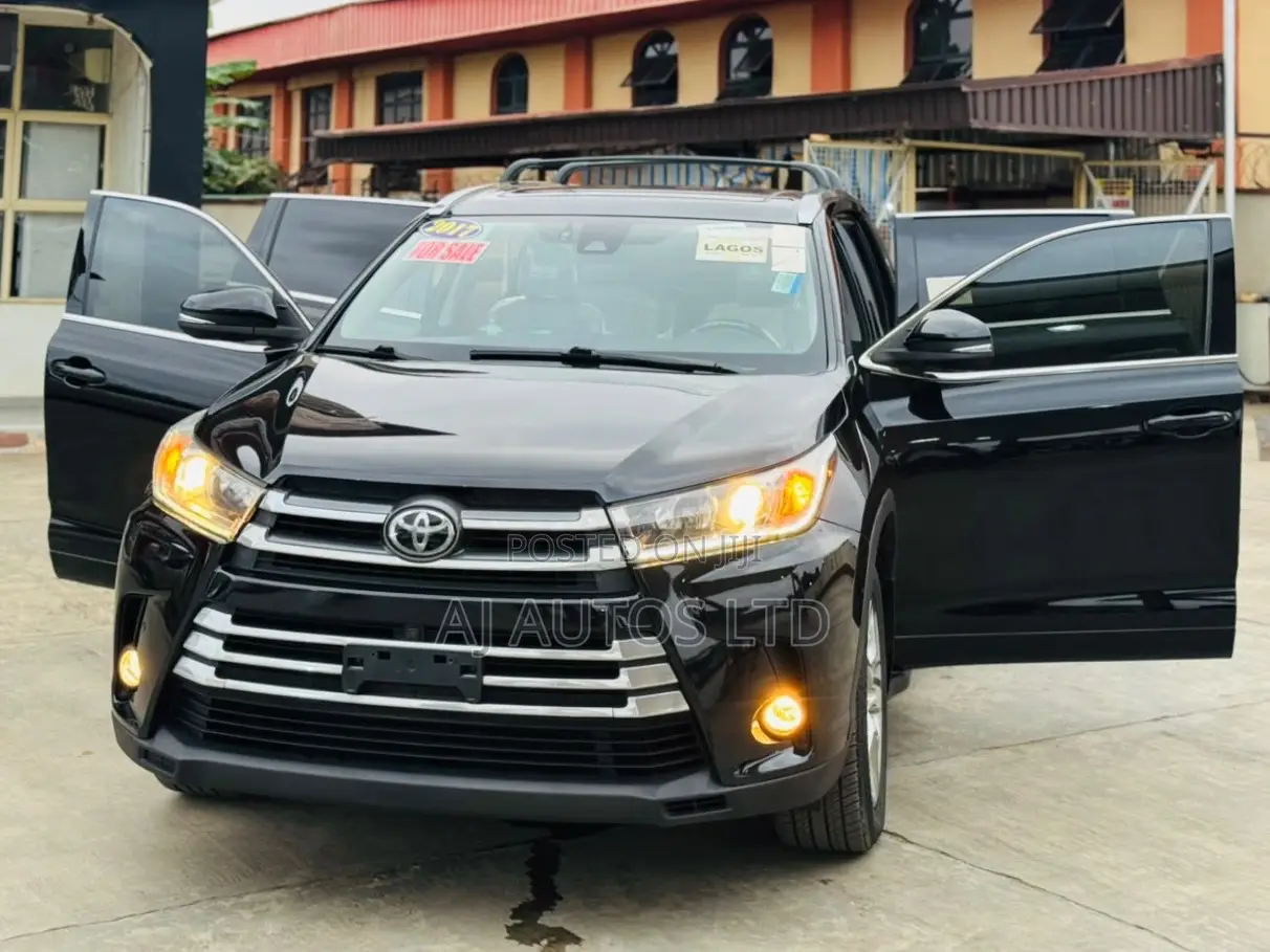 Toyota Highlander Limited Platinum 4x4 V6 (3.5L 6cyl 8A) 2017 Black