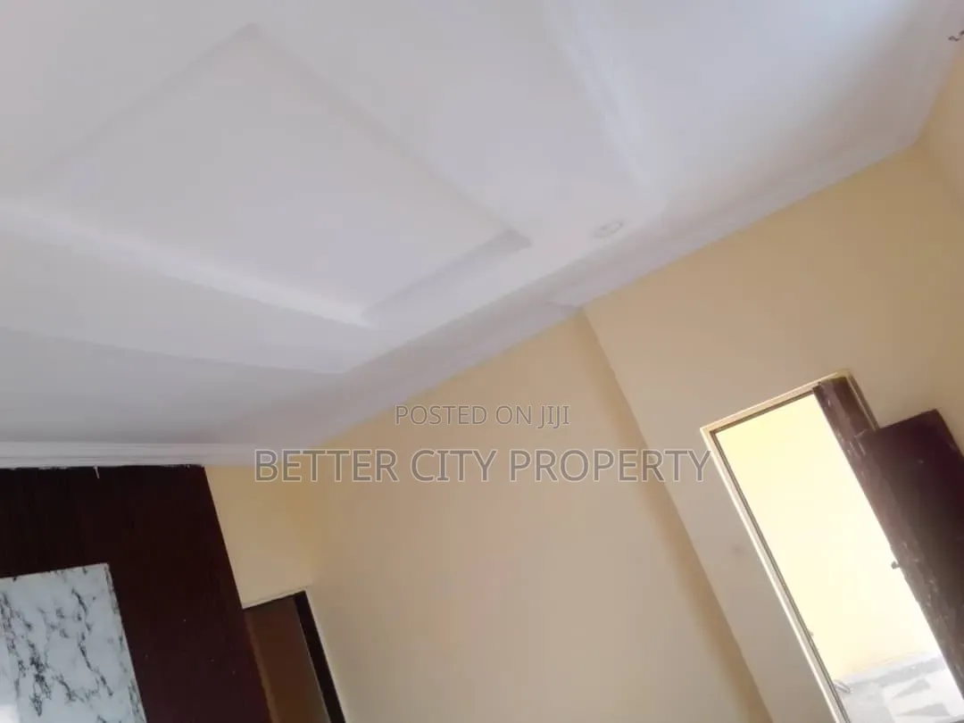 3bdrm Apartment in Gra Phase 2 for rent
