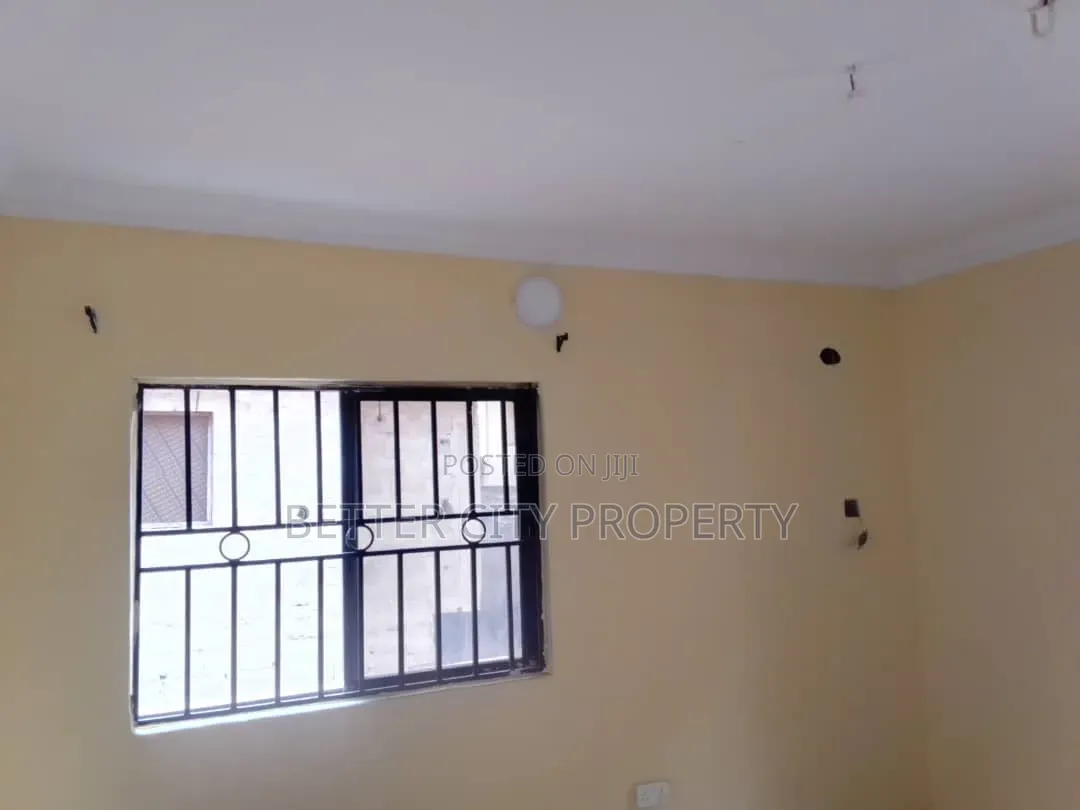 3bdrm Apartment in Gra Phase 2 for rent