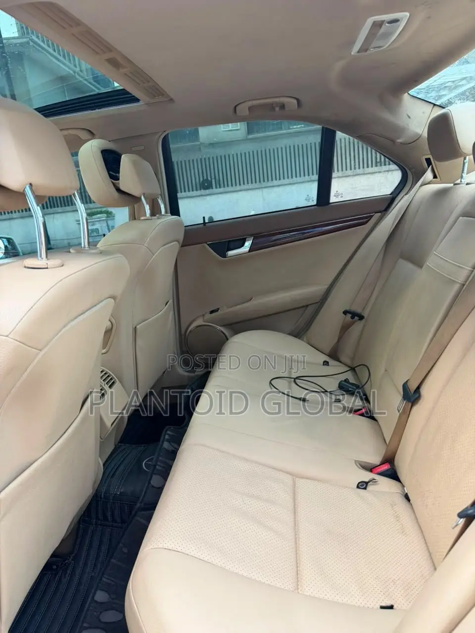 Mercedes-Benz C300 2010 White