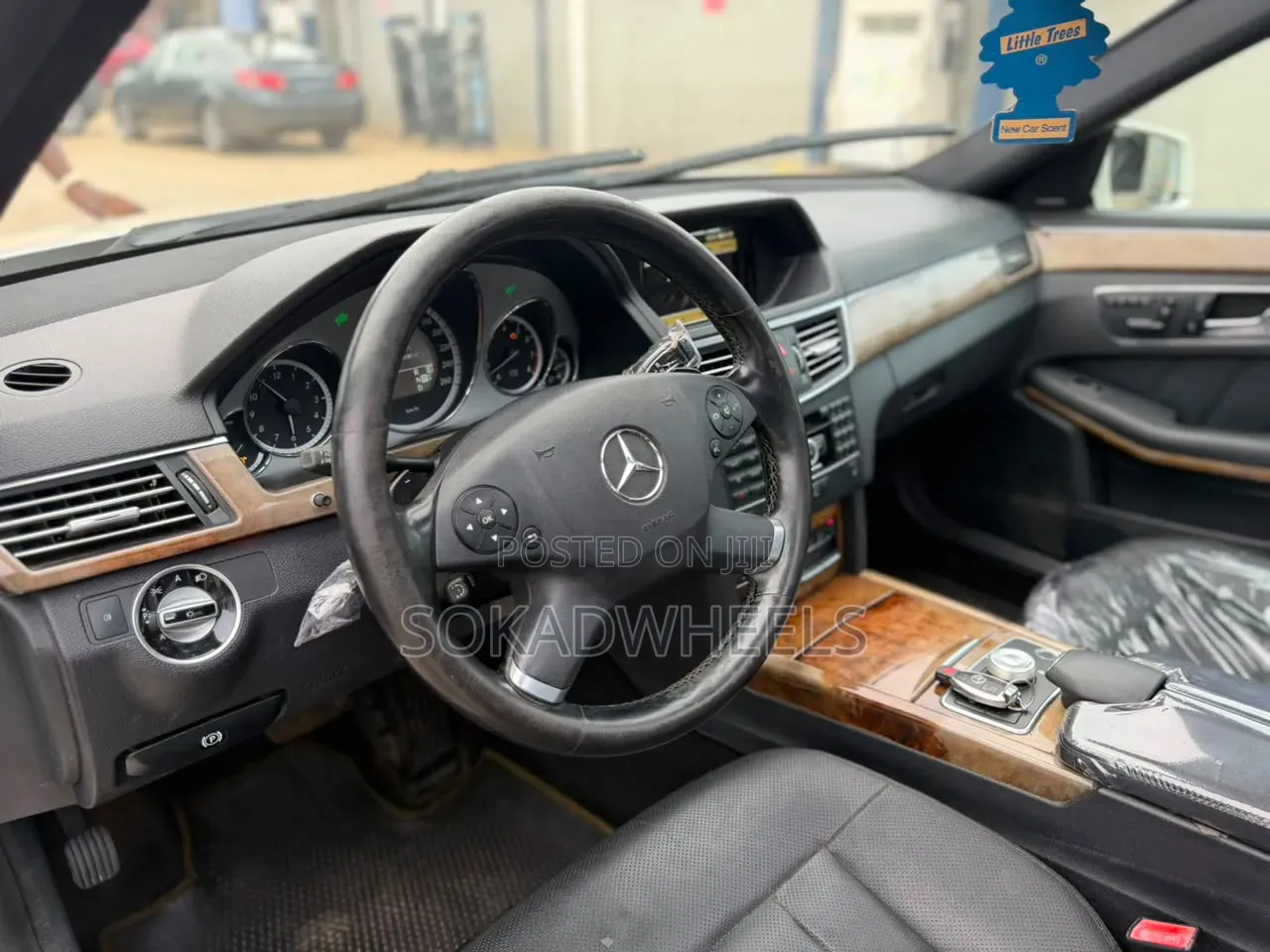 Mercedes-Benz E350 2011 White