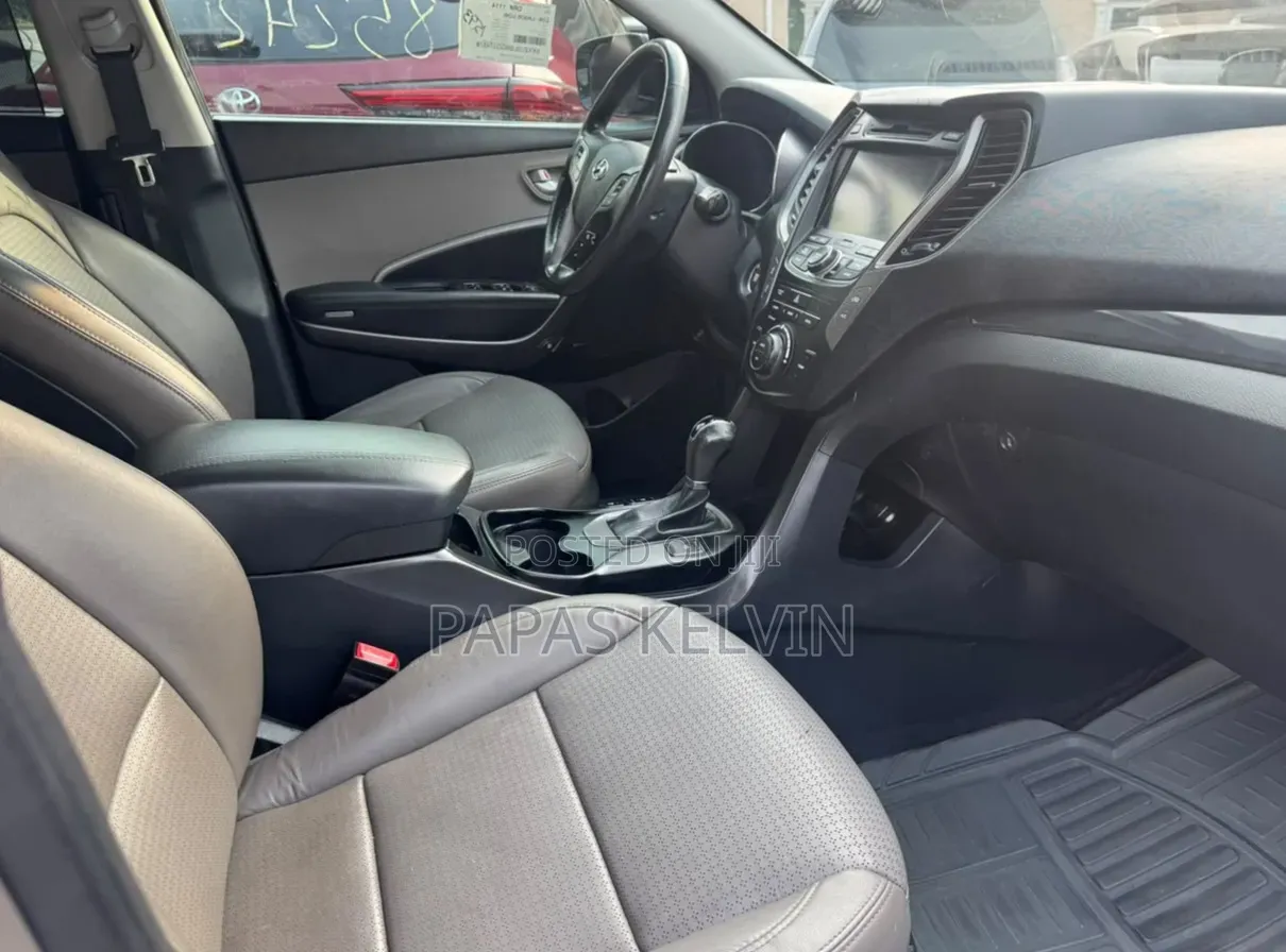 Hyundai Santa Fe Limited AWD 2017 Gray