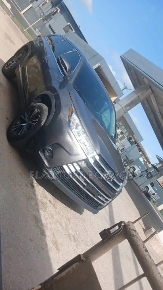 Toyota Highlander 2019 Gray
