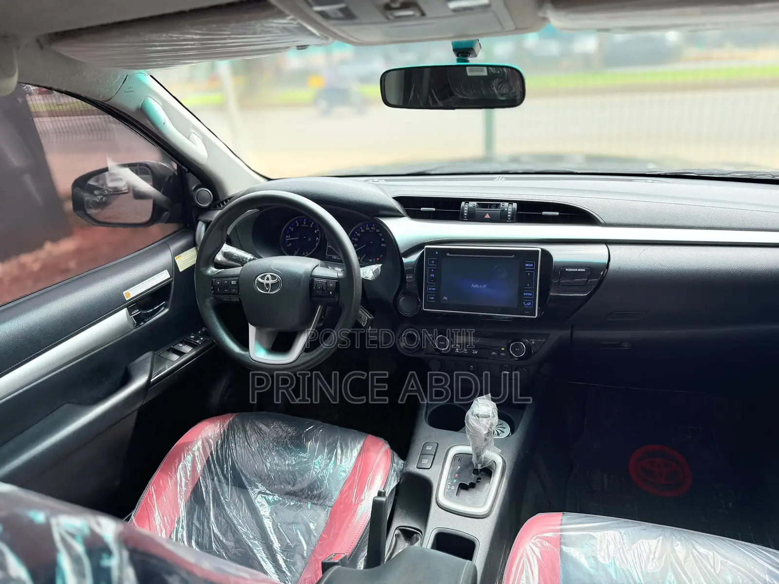 Toyota Hilux 2018 Black