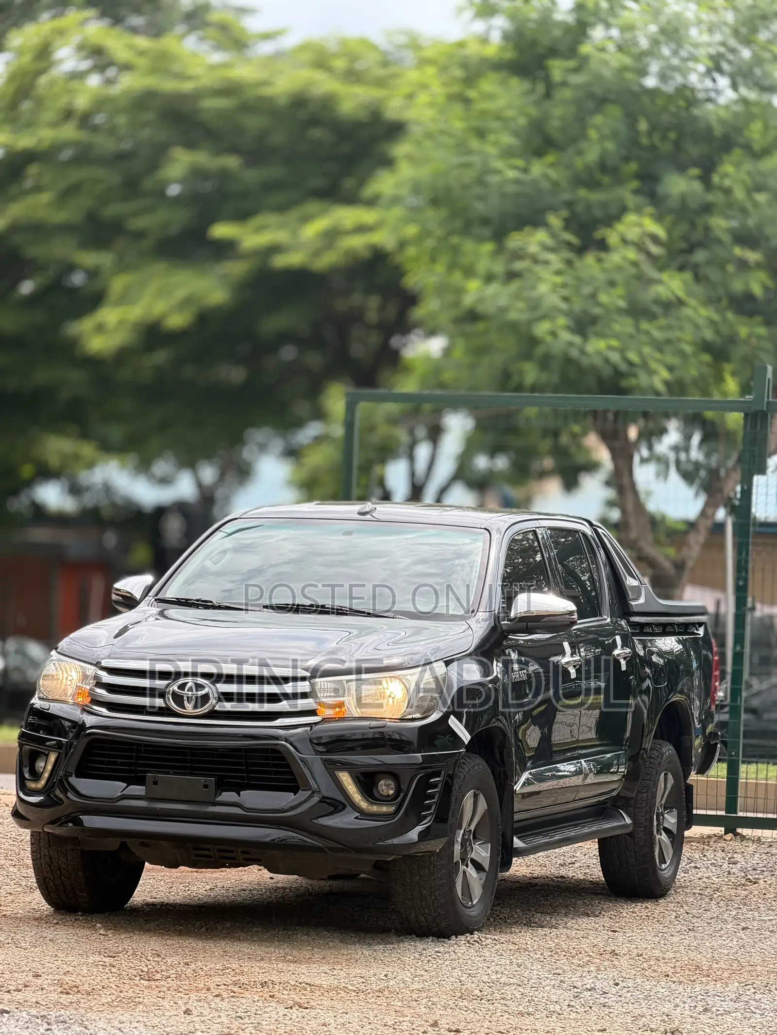 Toyota Hilux 2018 Black