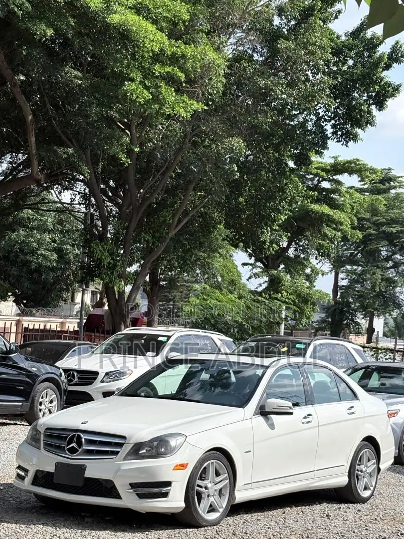 Mercedes-Benz C300 2012 White