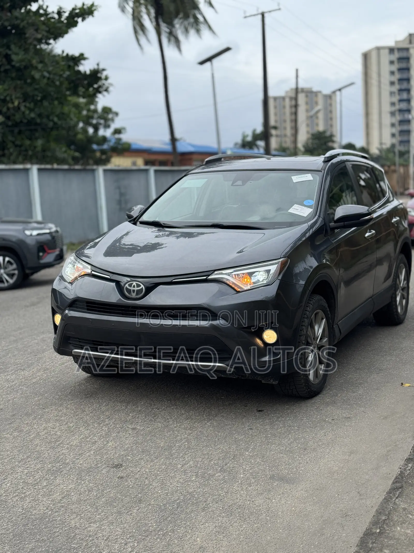 Toyota RAV4 Limited AWD (2.5L 4cyl 6A) 2016 Gray