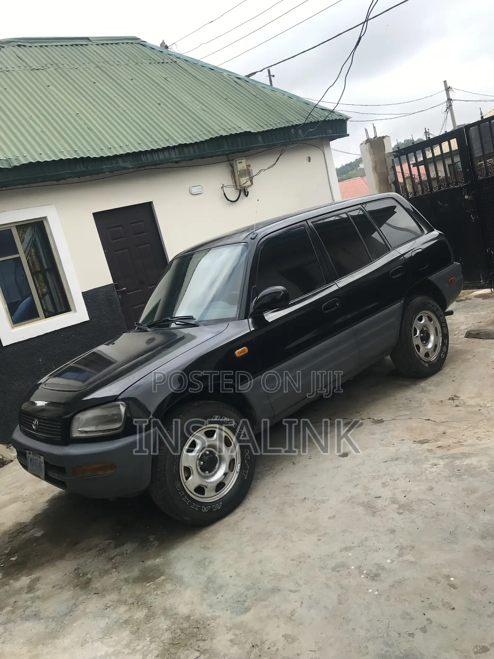 Toyota RAV4 Automatic 2000 Black