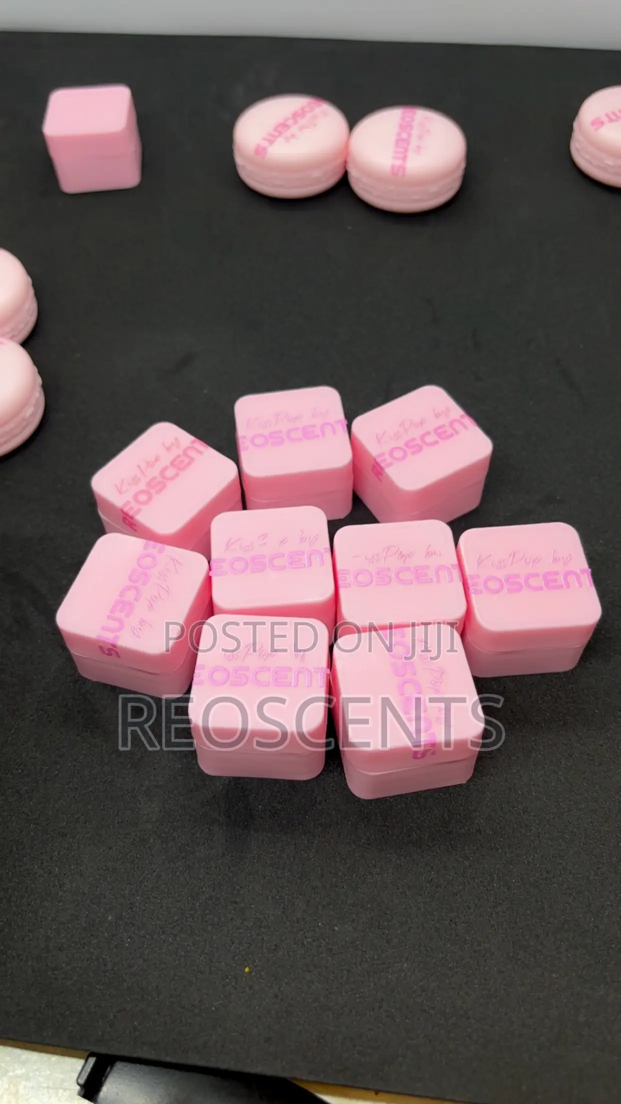 Kiss Pop Pink Lip and Semi Permanent Cream