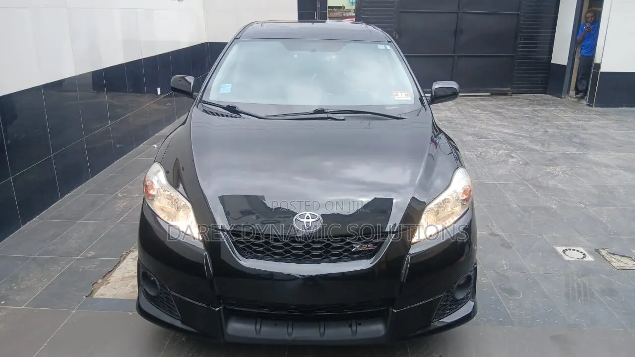 Toyota Matrix XRS Hatchback FWD (2.4L 4cyl 5A) 2009 Black