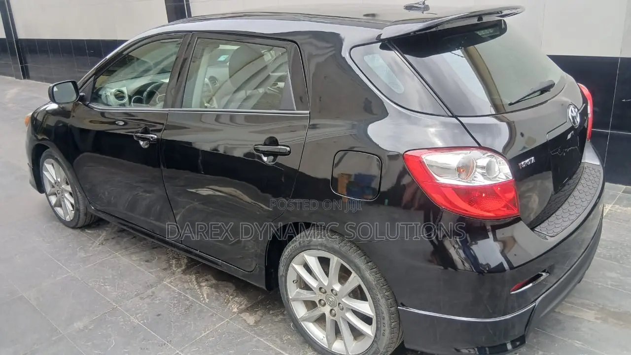 Toyota Matrix XRS Hatchback FWD (2.4L 4cyl 5A) 2009 Black