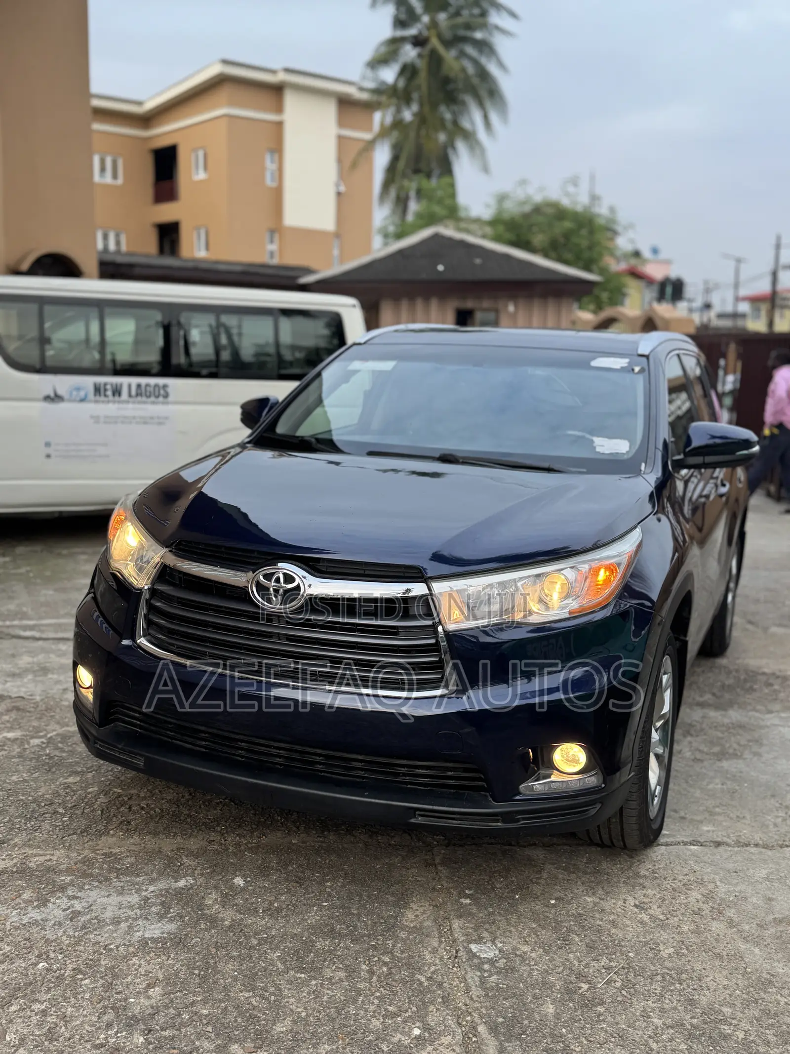 Toyota Highlander Limited 4dr SUV AWD (3.5L 6cyl 6A) 2015 Blue