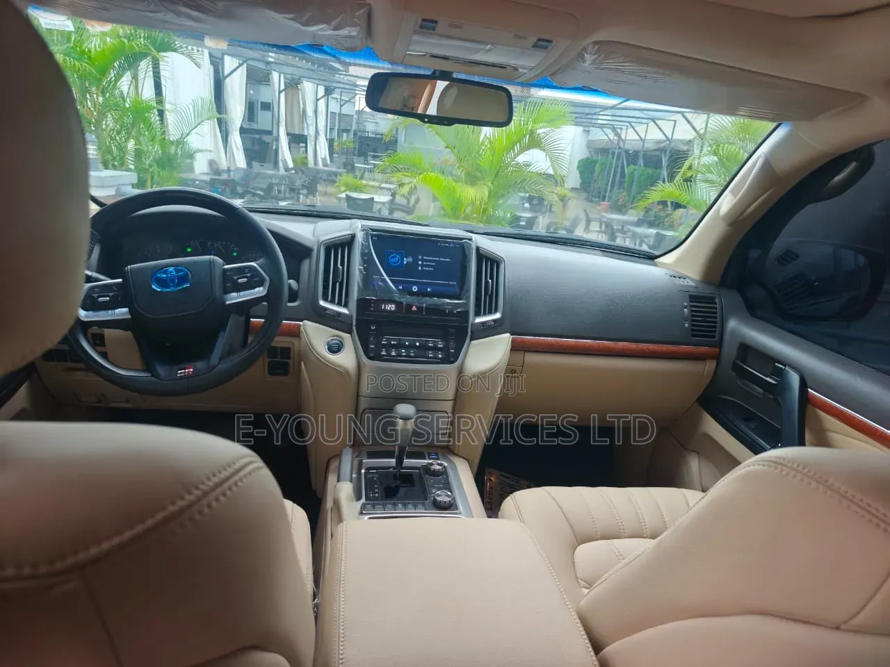 Toyota Land Cruiser 4.6 V8 GXR 2017 Black