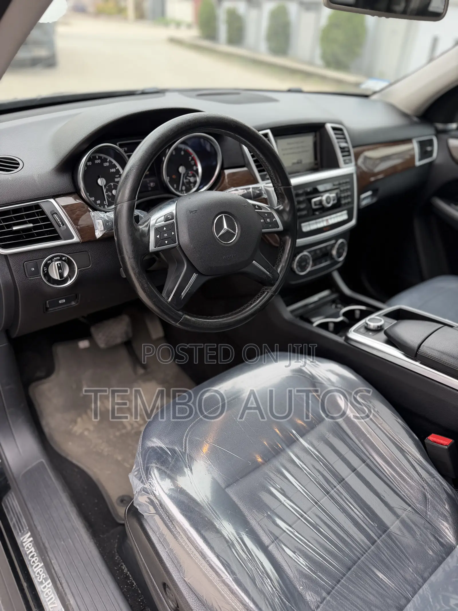 Mercedes-Benz M Class ML350 4MATIC 4dr SUV AWD (3.5L 6cyl 7A) 2014