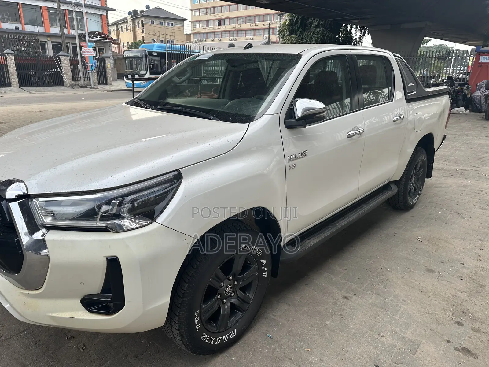 Toyota Hilux Revo Double Cab Petrol 2.7 RWD 2021 White