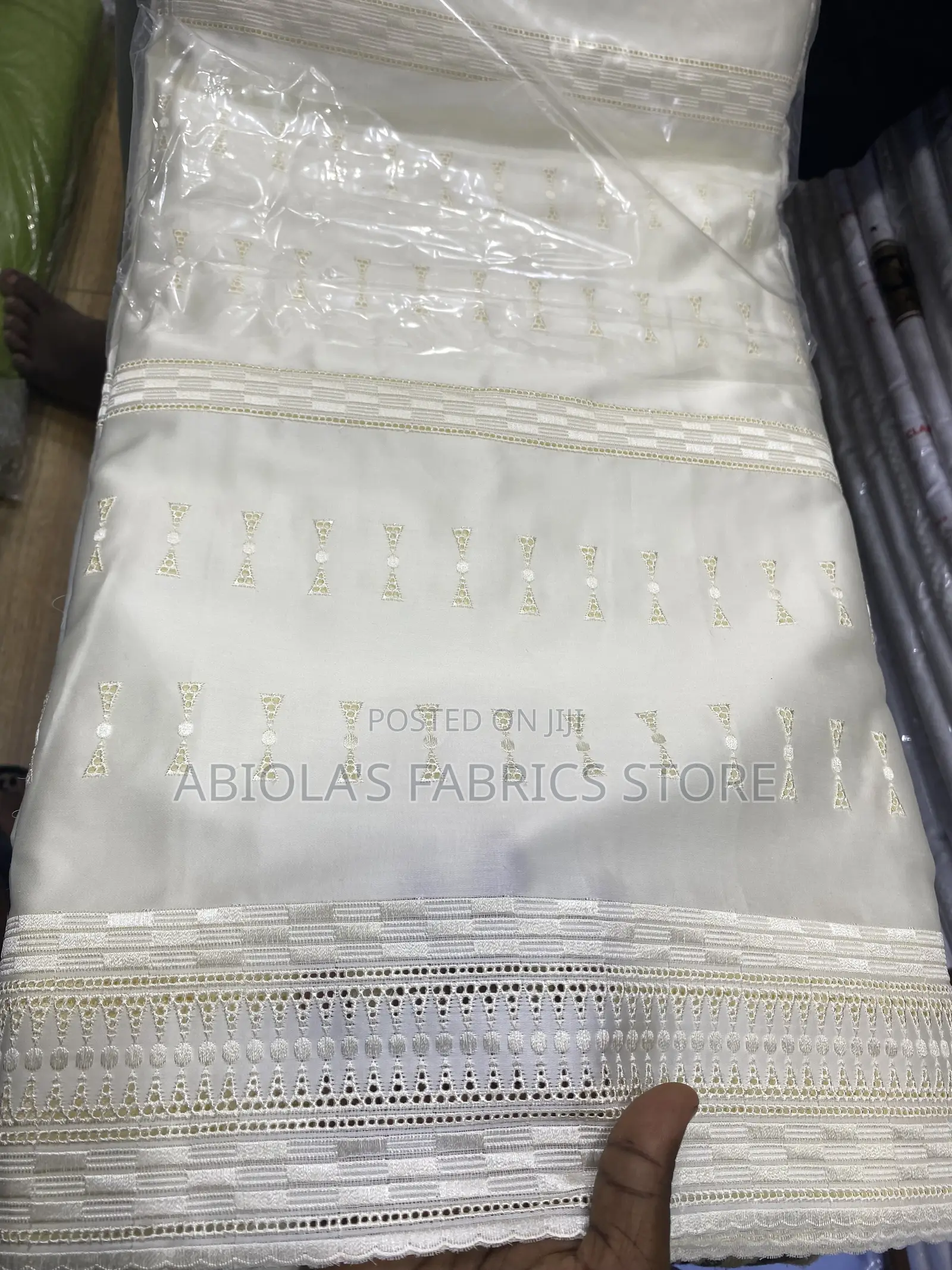 Swiss Ibit Lace
