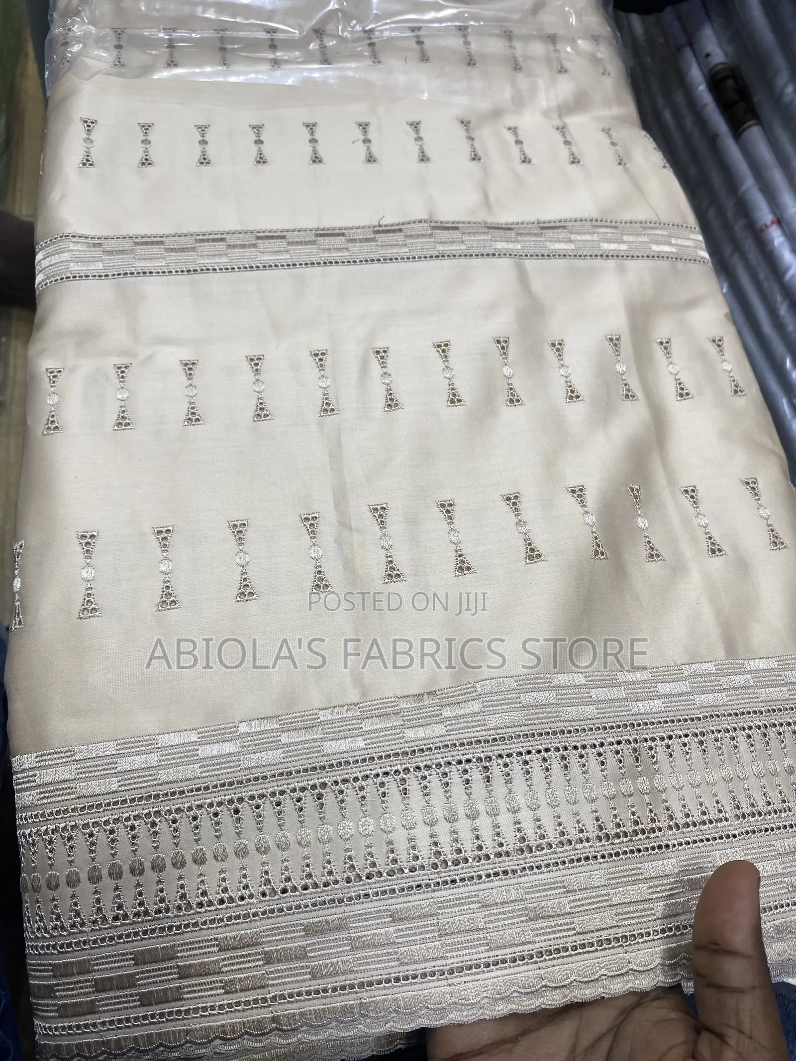 Swiss Ibit Lace