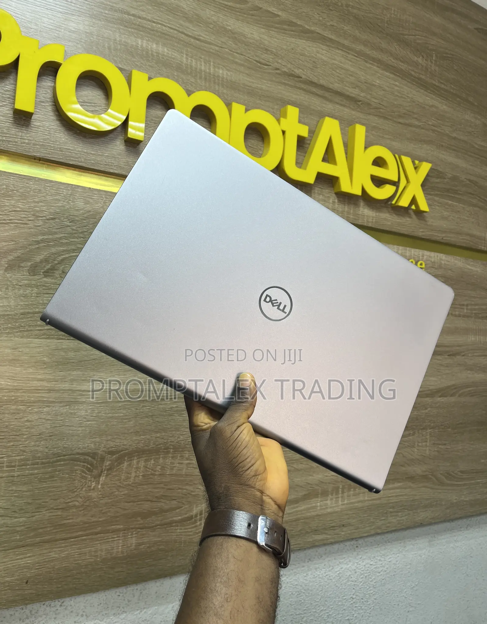 Laptop Dell Vostro 3520 16GB Intel Core i7 SSD 512GB