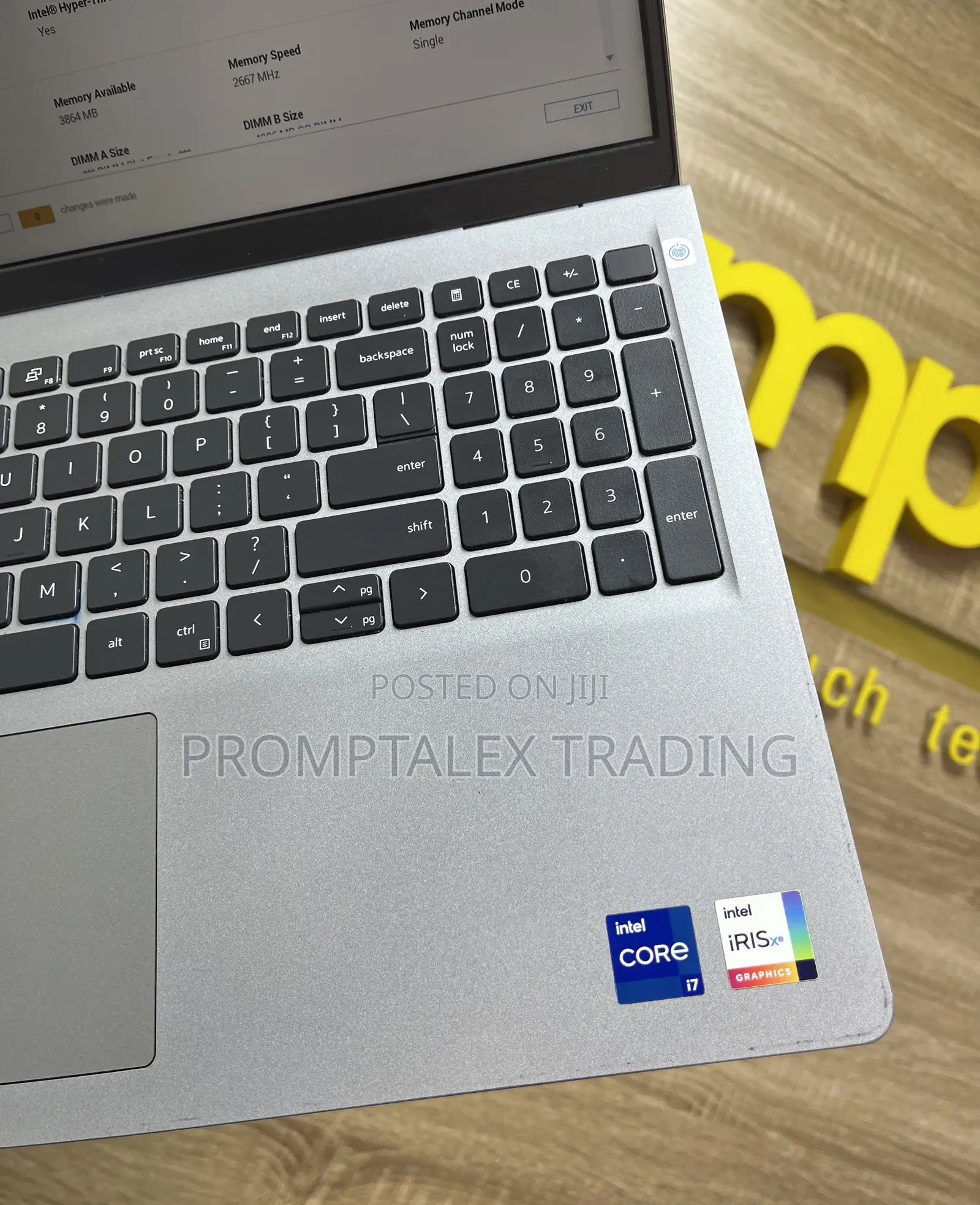 Laptop Dell Vostro 15 3530 16GB Intel Core i7 SSD 256GB