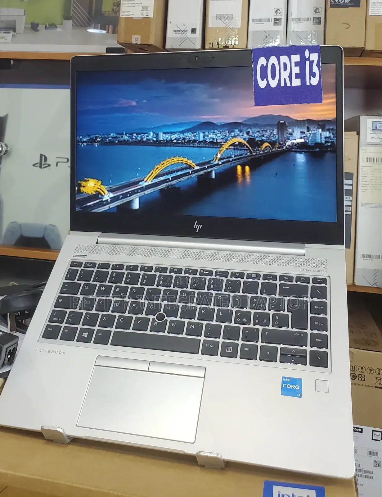 New Laptop HP EliteBook 725 4GB Intel Core i3 SSD 256GB