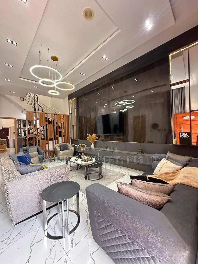 Furnished 4bdrm Duplex in Orchid / Very Good, Chevron for rent