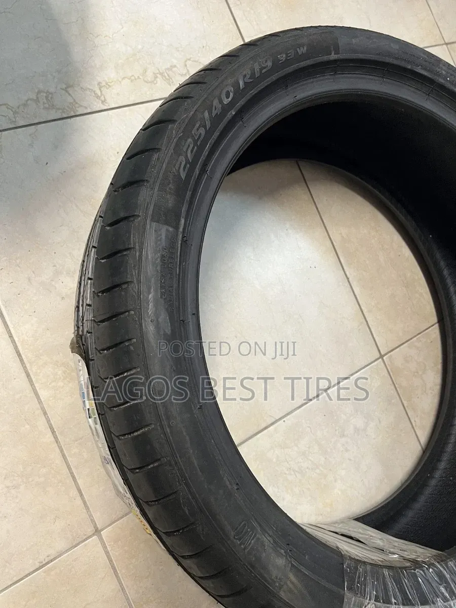 Premium Pirelli P Zero (Pz4) 225/40r19 Xl (Mo)