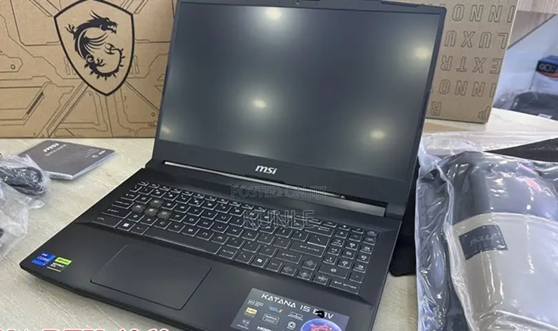 New Laptop MSI Katana 15 32GB Intel Core i9 HDD+SSD 1T