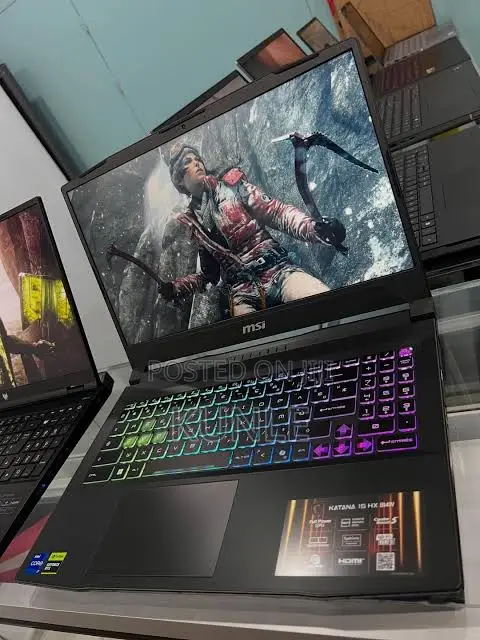 New Laptop MSI Katana 15 32GB Intel Core i9 HDD+SSD 1T