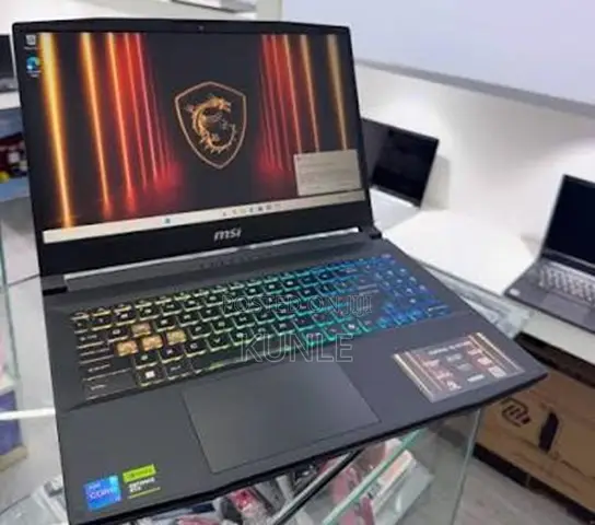 New Laptop MSI Katana 15 32GB Intel Core i9 HDD+SSD 1T
