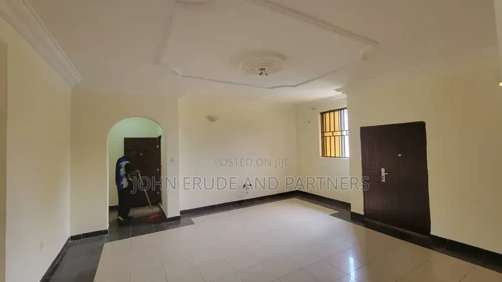 4bdrm Block of Flats in Garki for rent