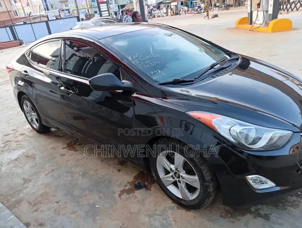 Hyundai Elantra 2013 Black