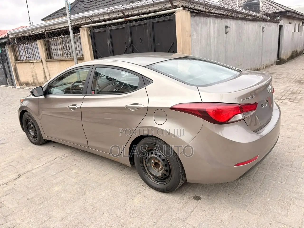 Hyundai Elantra 2015 Brown