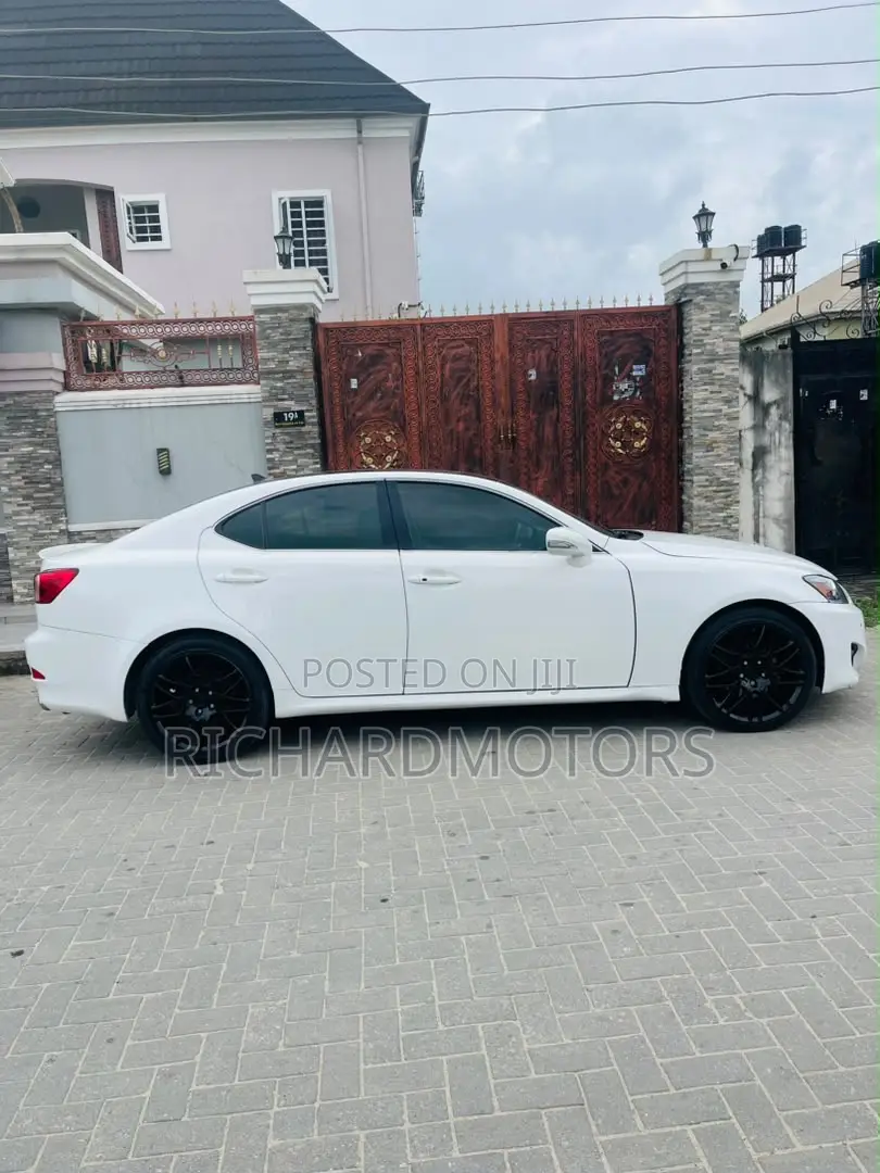 Lexus IS 250 AWD Automatic 2012 White