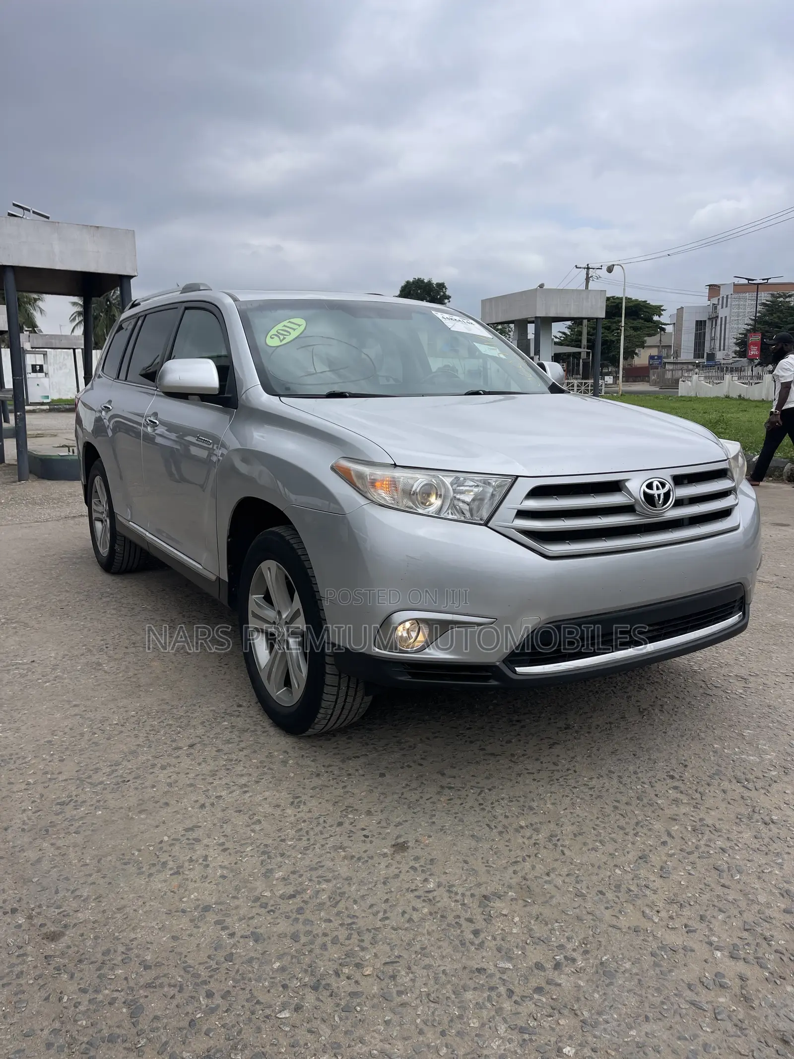 Toyota Highlander Limited 2011 Silver