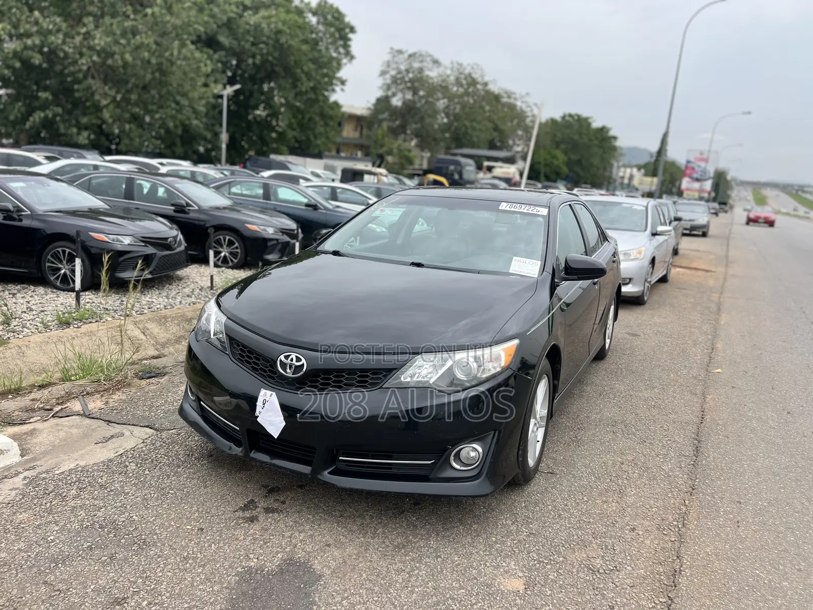 Toyota Camry SE 4dr Sedan (2.5L 4cyl 6A) 2012 Black