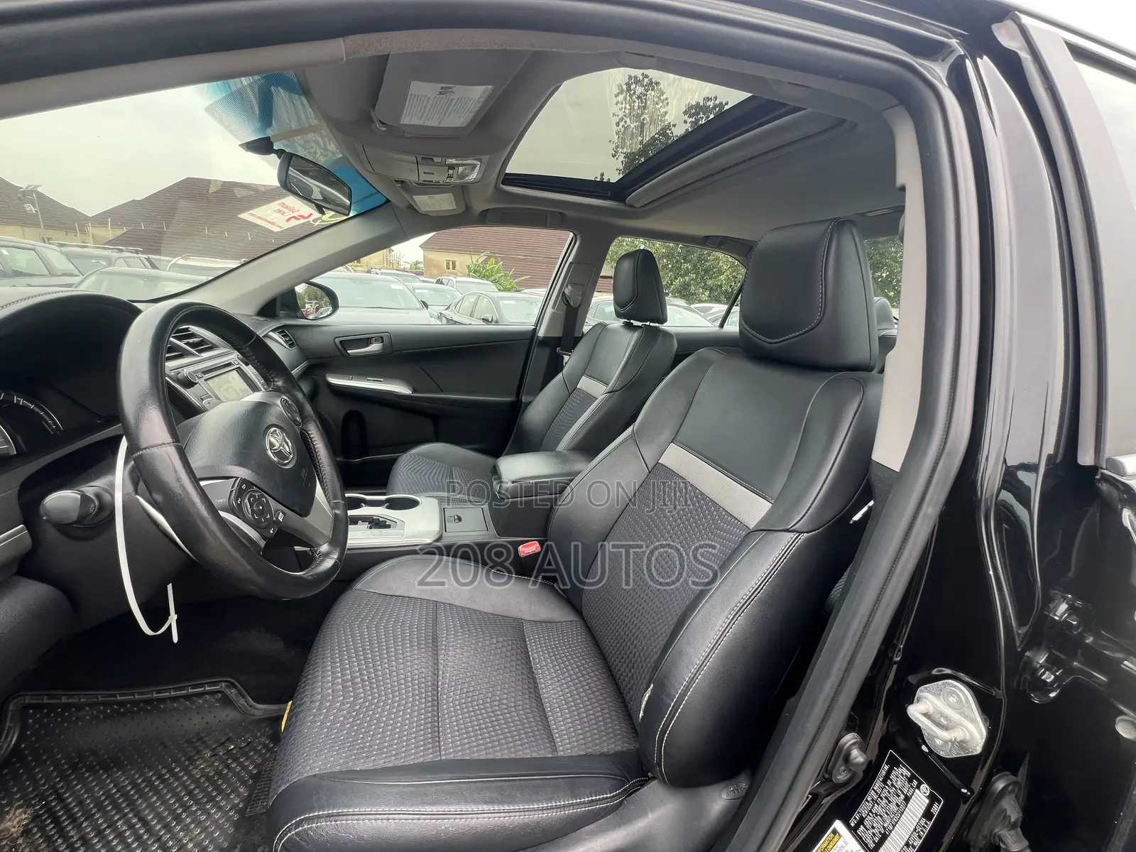 Toyota Camry SE 4dr Sedan (2.5L 4cyl 6A) 2012 Black