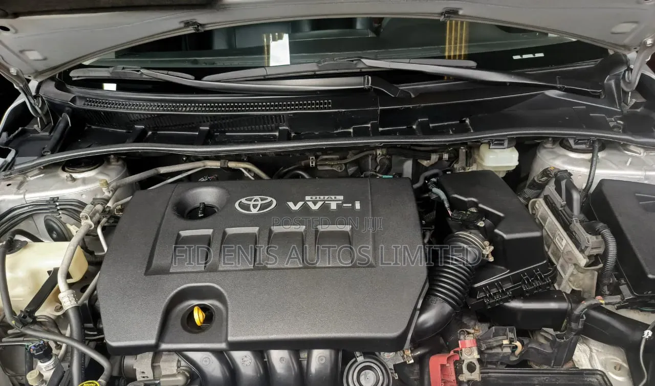 Toyota Corolla 2013 Silver