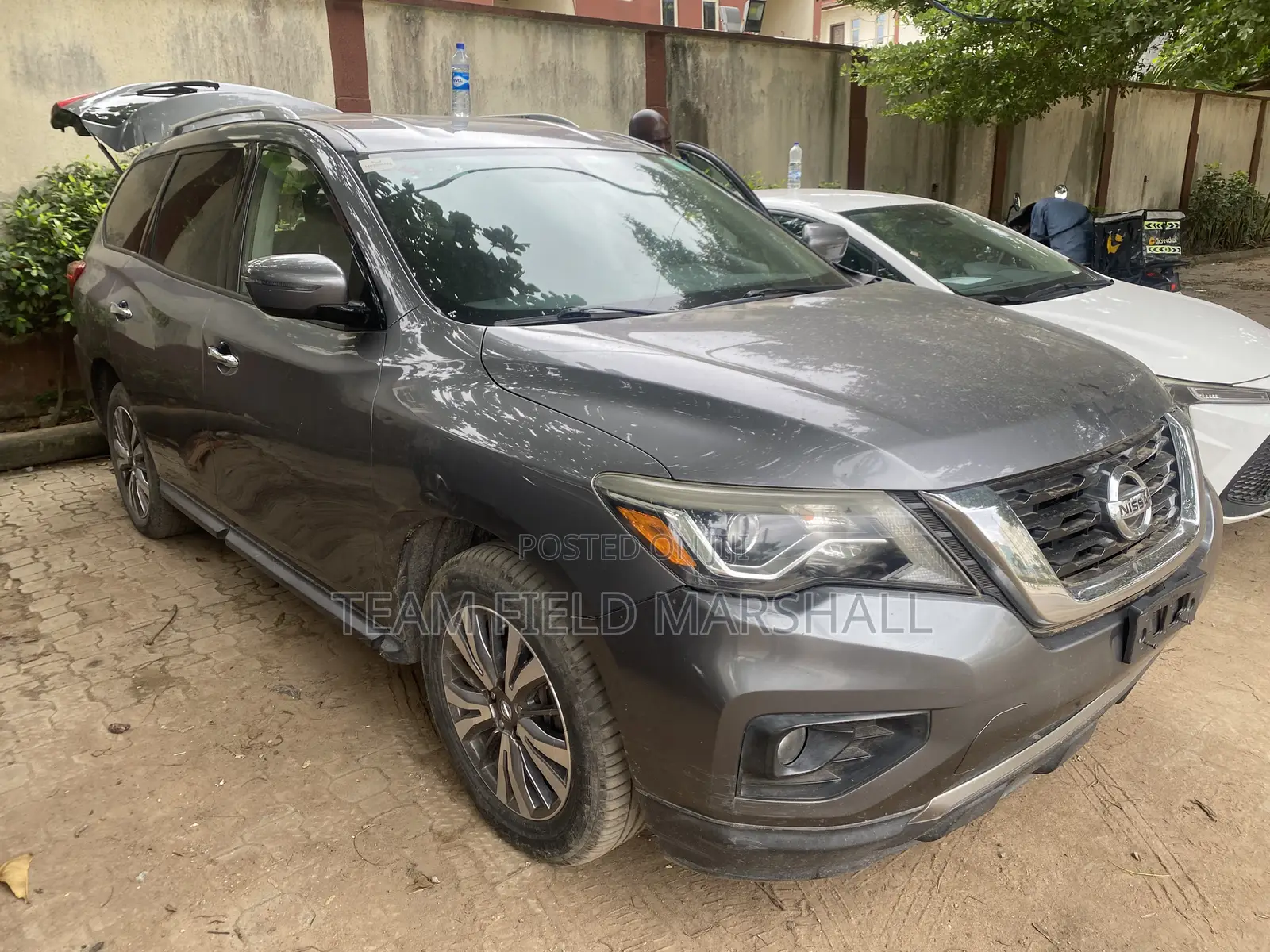 Nissan Pathfinder SV 4dr 4x4 (3.5L 6cyl) 2017 Gray