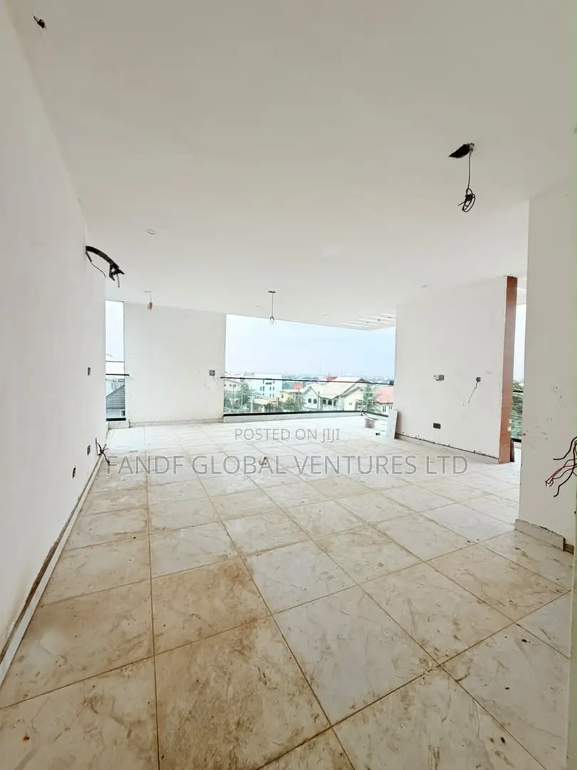 5bdrm Duplex in Ogudu GRA for sale