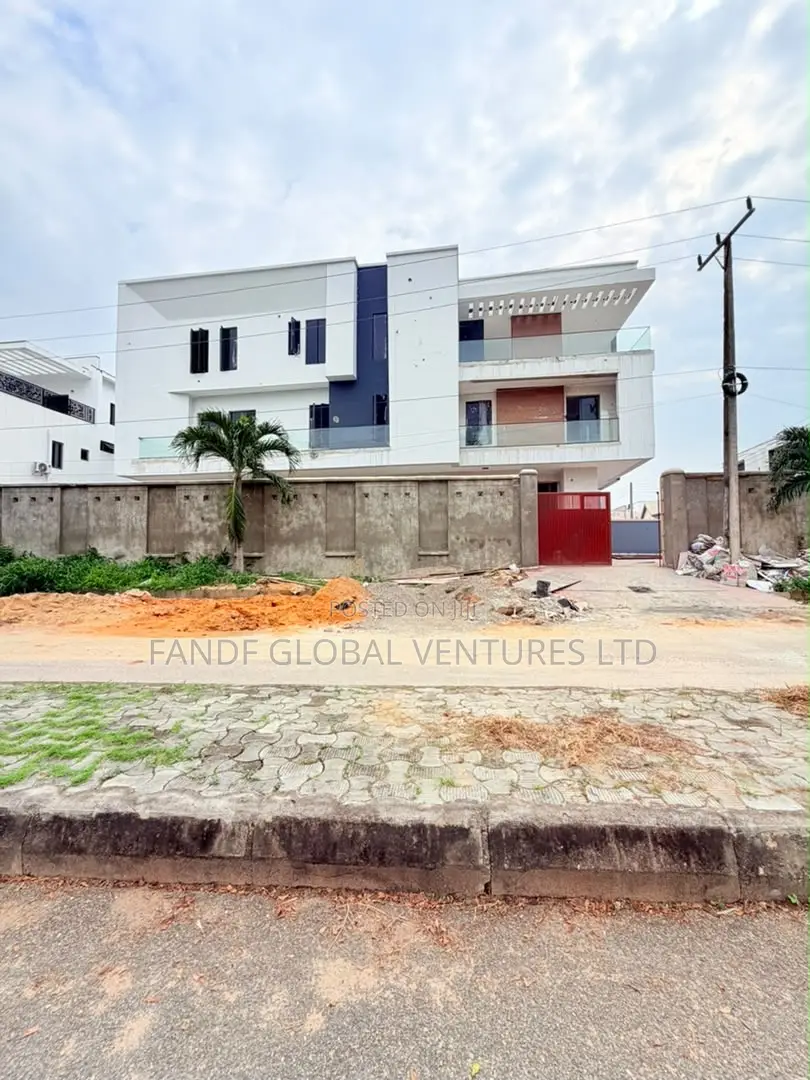 5bdrm Duplex in Ogudu GRA for sale
