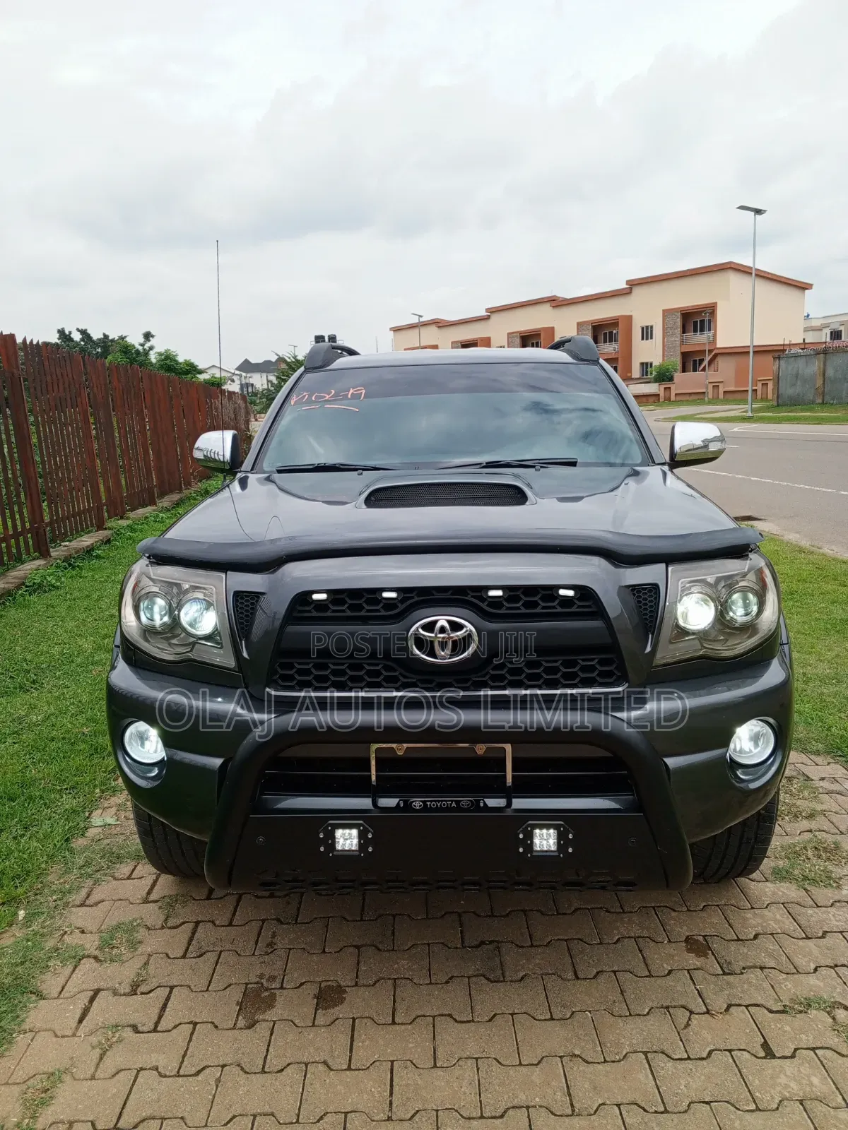 Toyota Tacoma 2012 Gray