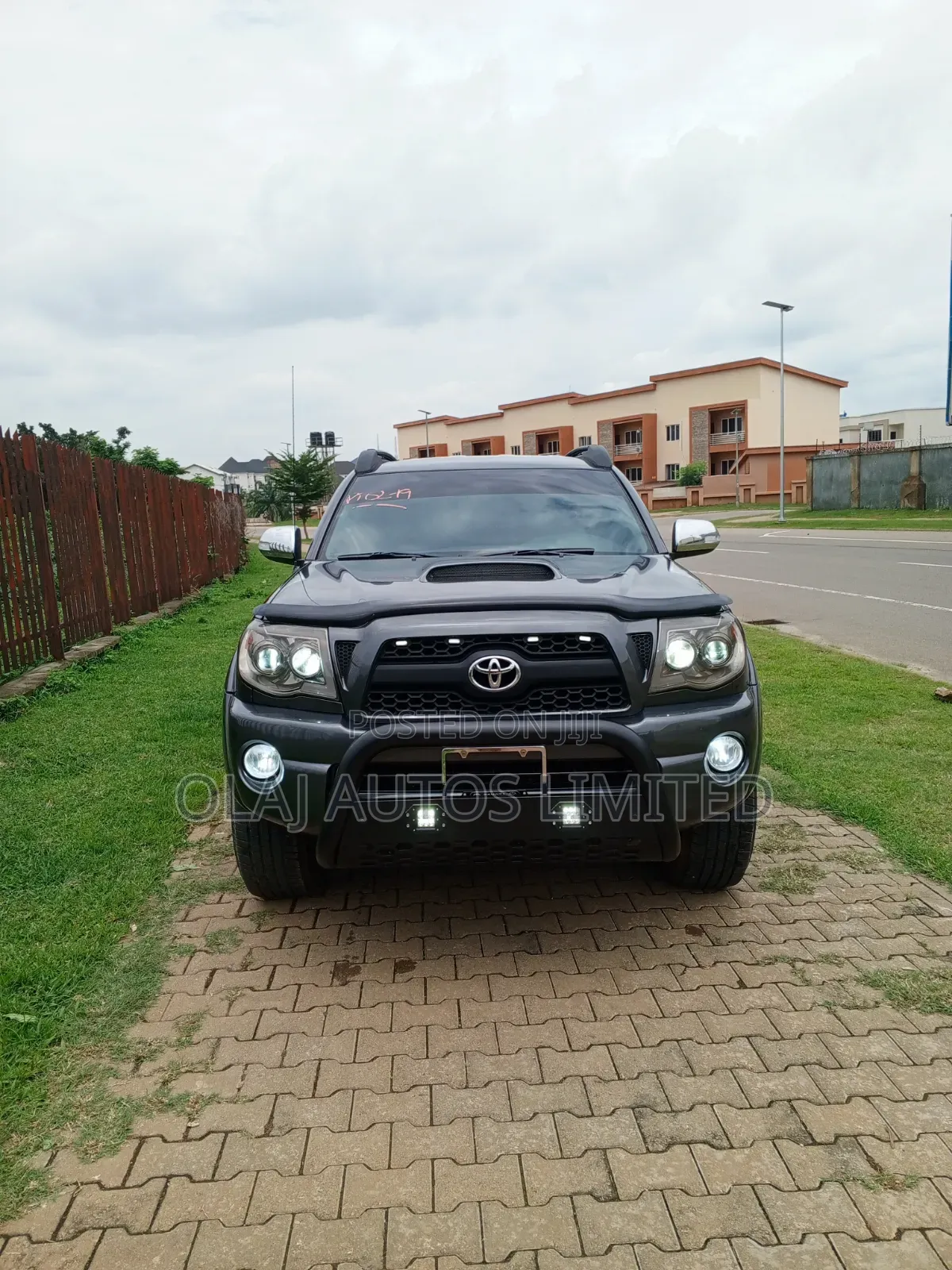 Toyota Tacoma 2012 Gray