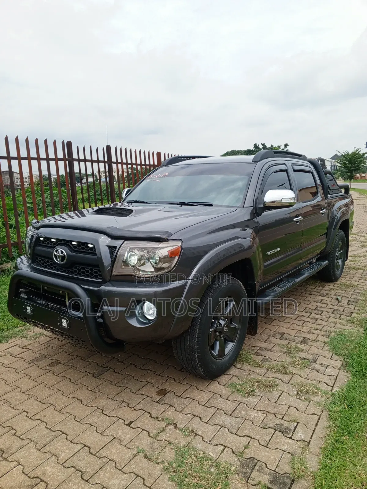 Toyota Tacoma 2012 Gray