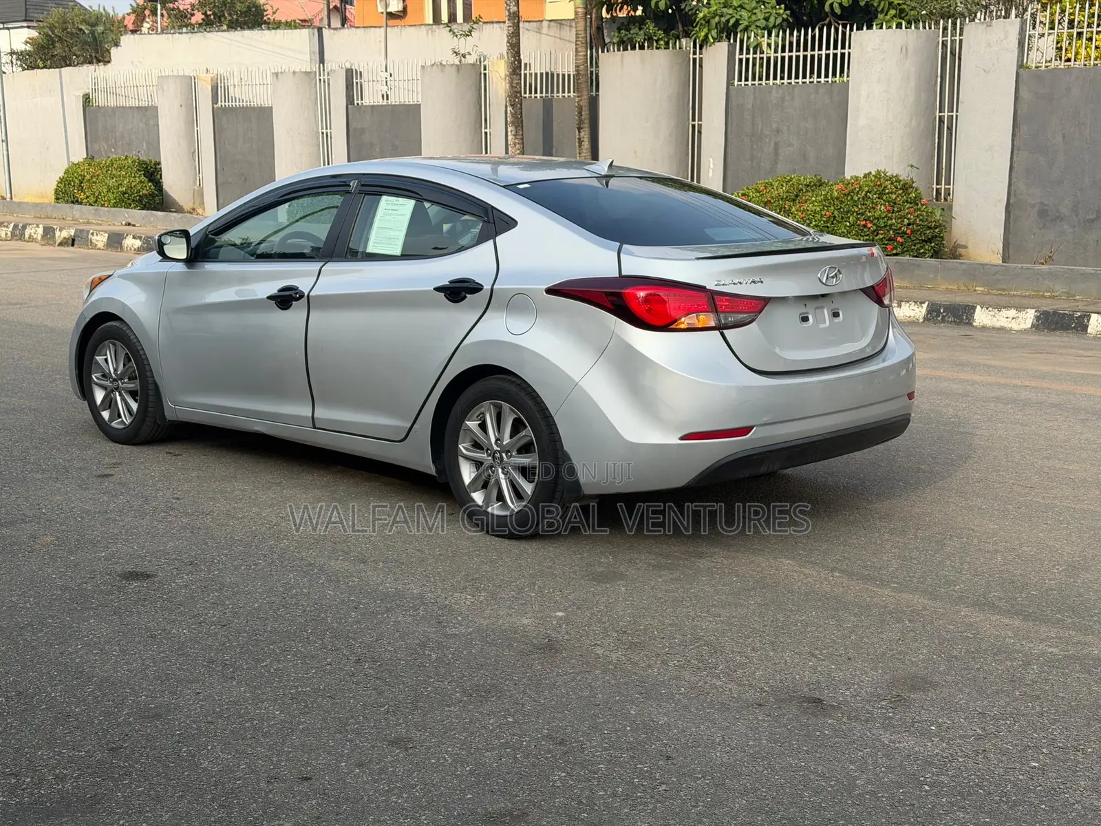 Hyundai Elantra 2015 Silver