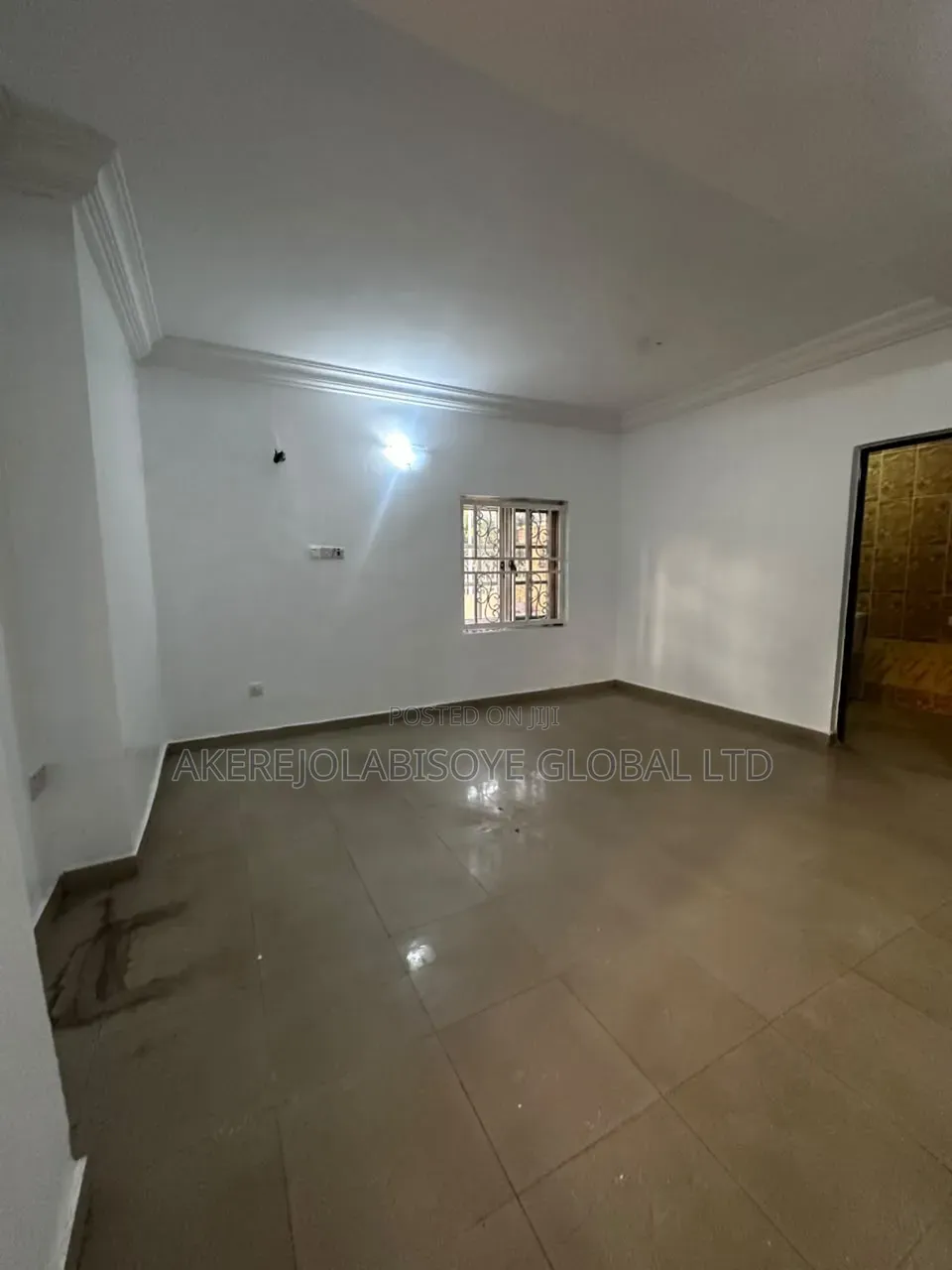 3bdrm Block of Flats in Wuse Zone Abuja for rent