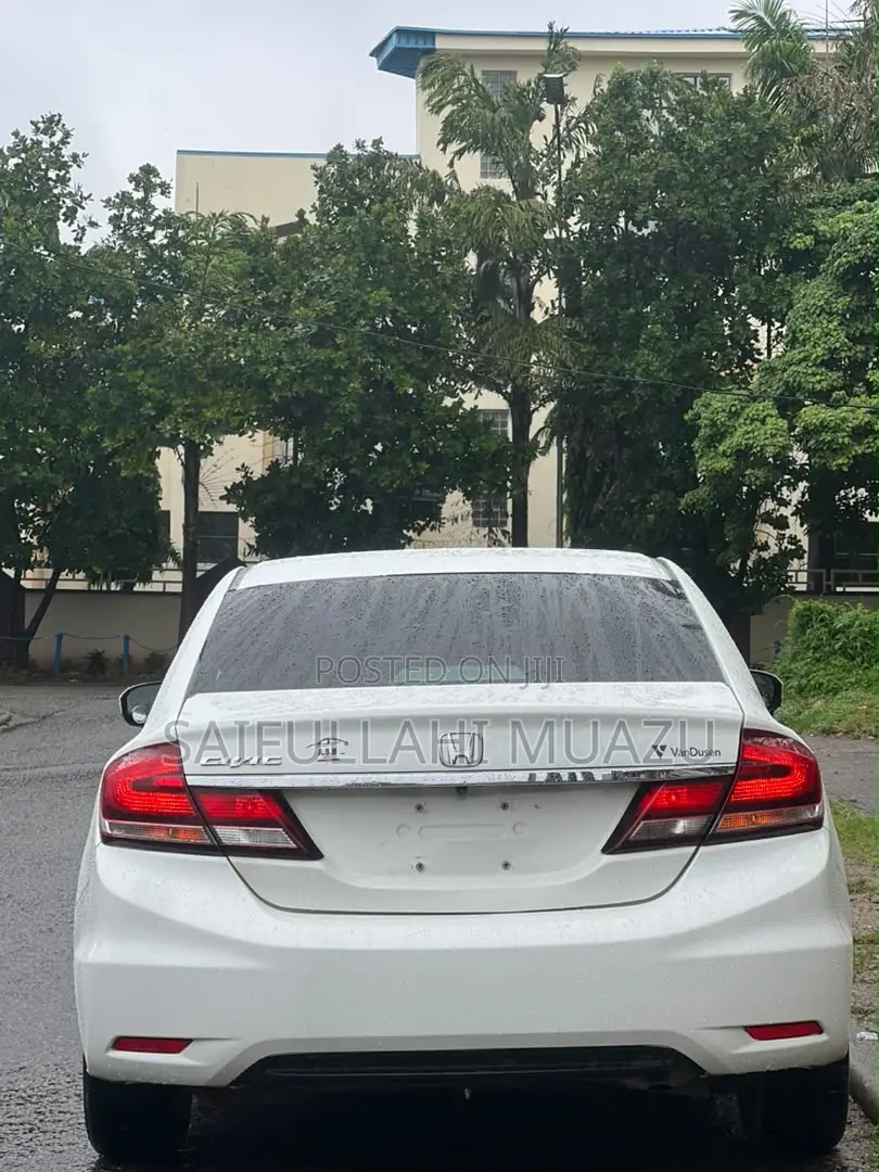 Honda Civic 2015 White