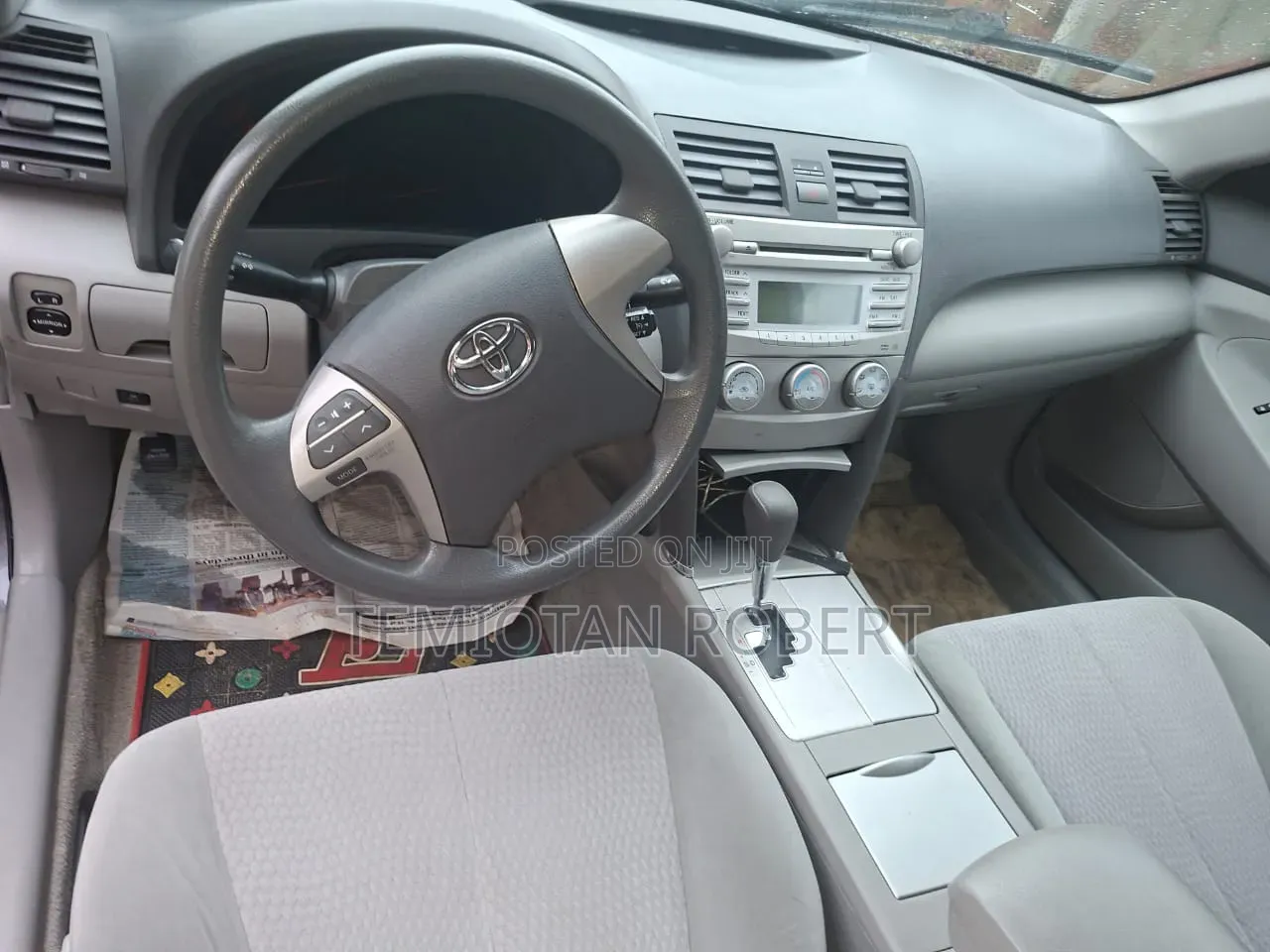 Toyota Camry LE V6 4dr Sedan (3.5L 6cyl 6A) 2011 Gray