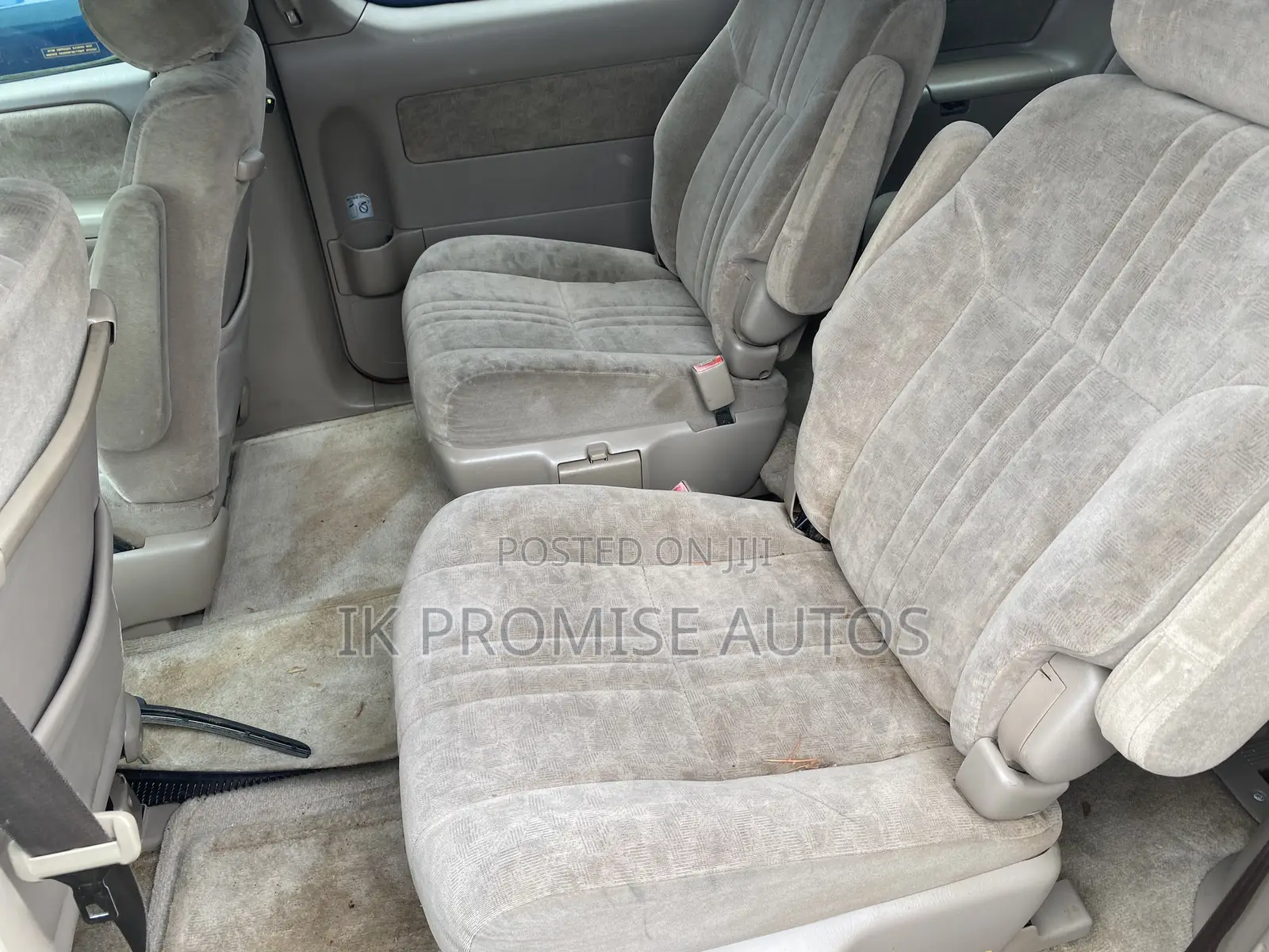 Toyota Sienna 2001 Red
