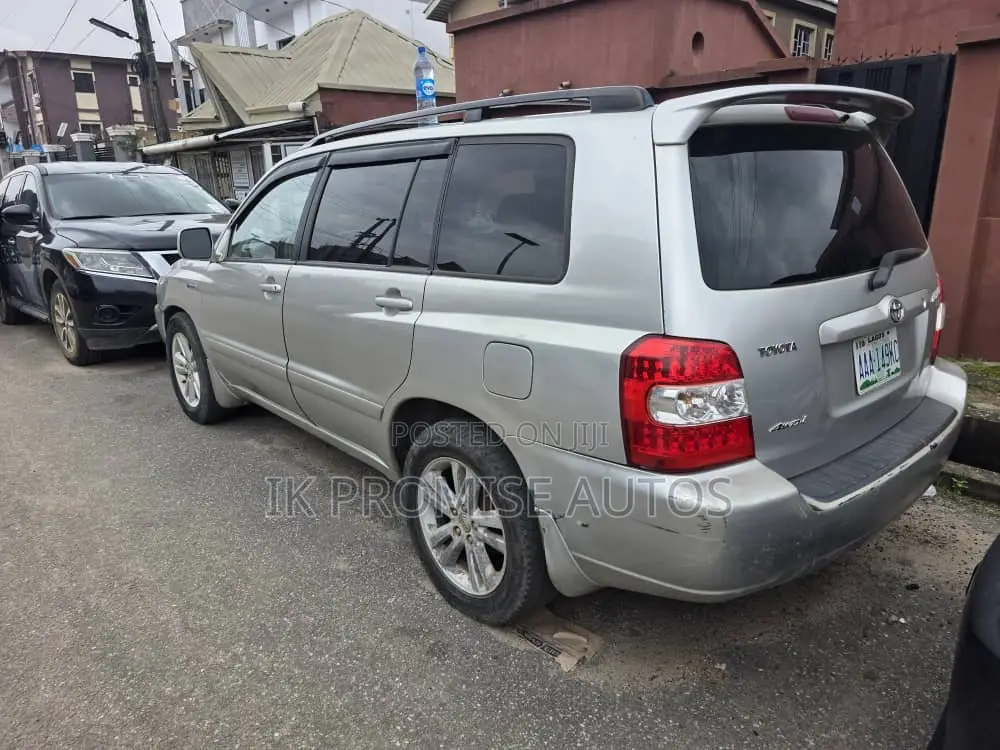 Toyota Highlander Hybrid 2006 Silver