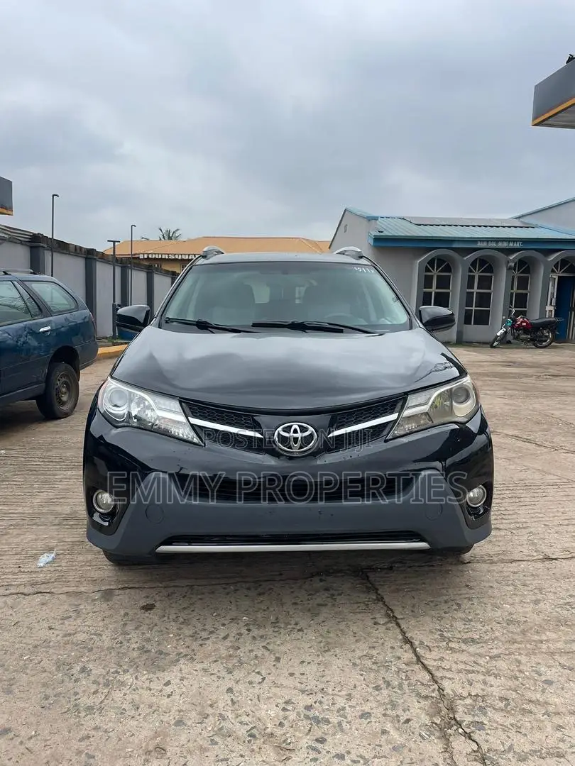 Toyota RAV4 XLE 4dr SUV (2.5L 4cyl 6A) 2015 Black